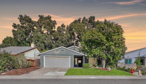 8631 Stratus Dr, Citrus Heights, CA 95662-3965