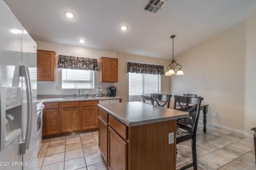 42503 Hillman Dr, Maricopa, AZ 85138-1610