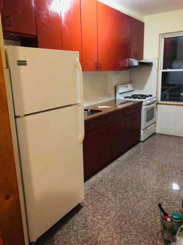 115-20 Rockaway Blvd, Jamaica, NY 11420-2838