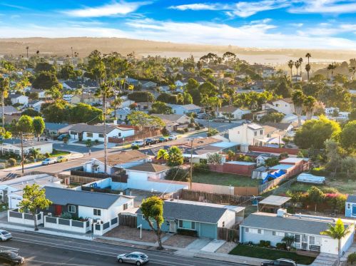 4220 Clairemont Dr, San Diego, CA 92117-5527