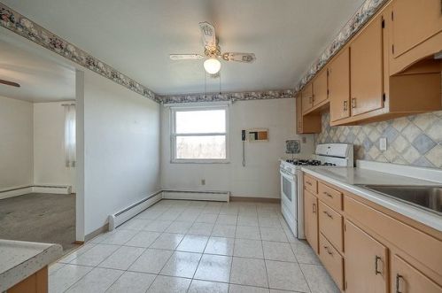 632 Macbeth Dr, Pittsburgh PA  15235-4612 exterior