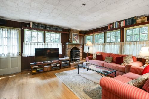 489 Fairmount Ave, Chatham Township NJ  07928-1370 exterior