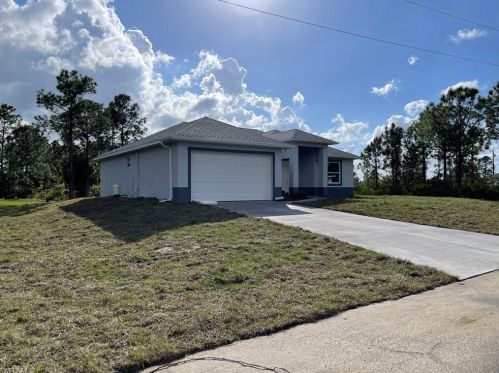 1206 13th St, Lehigh Acres, FL