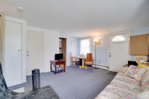 2481 6th St, Hempstead NY  11554-3115 exterior