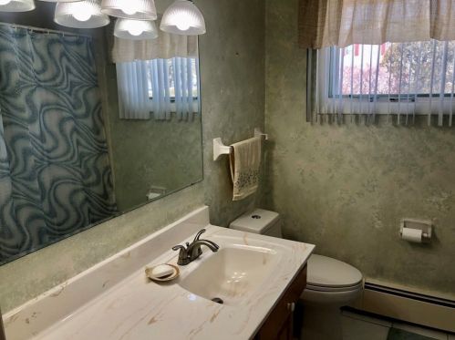 15 Westchester Dr, Auburn MA  01501-2926 exterior