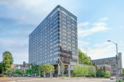 127 Greyrock Pl, Stamford CT  06901-3100 exterior