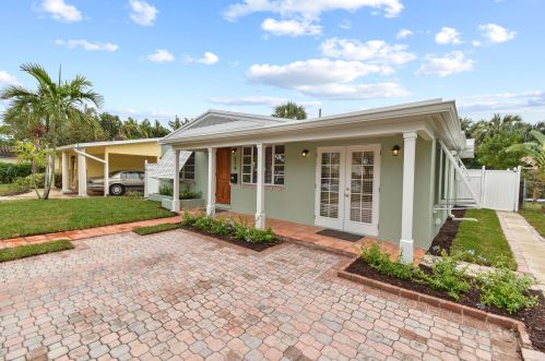 214 Seville Rd, West Palm Beach, FL 33405-5038