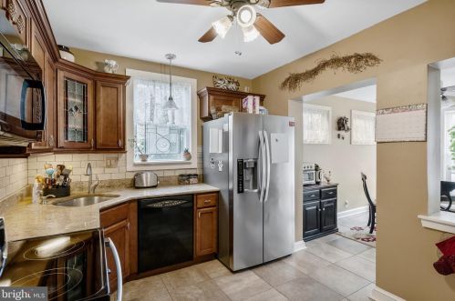 303 Mantua Ave, Wenonah NJ  08090-1836 exterior