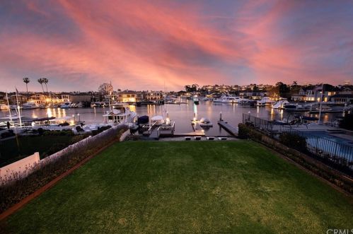 11 Harbor Island Rd, Newport Beach CA  92660 exterior