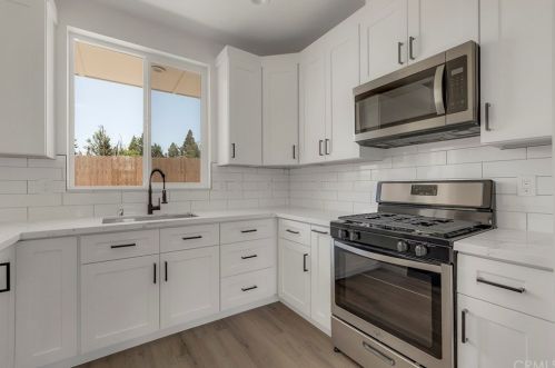 6081 Maxwood Dr, Paradise CA  95969-4348 exterior