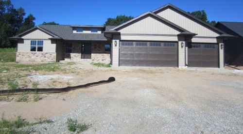 1075 Crescent Sq, Green Bay, WI 54313-7703