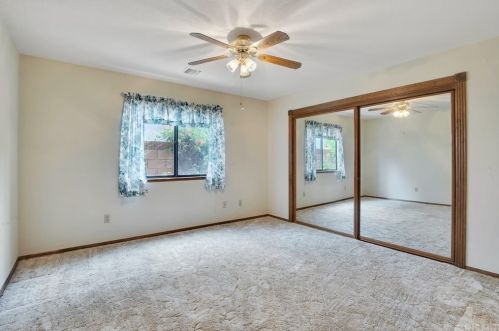 43517 37 St, Lancaster CA 93536-5499 exterior