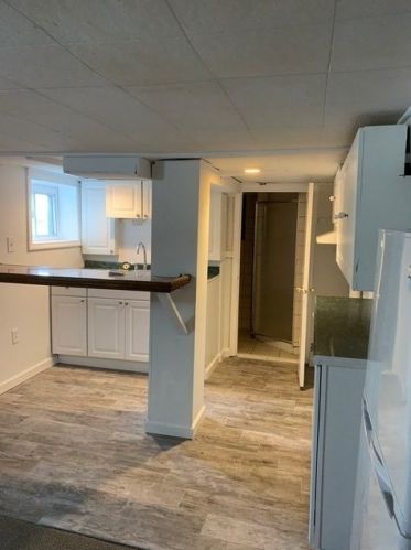 7618 5th Ave, North Bergen, NJ 07047-4945