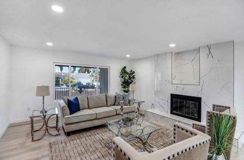 1901 Hacienda Dr, El Cajon CA  92020-1056 exterior