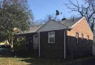 130 10th Ave, Roselle, NJ 07203-2010