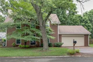 202 Julia Ct, Franklin, TN 37064-3034