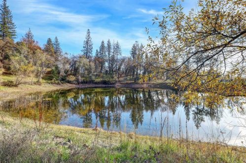 13940 Lodestar Dr, Grass Valley CA  95949-8362 exterior