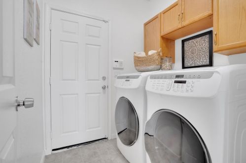 437 Creekside Dr, Grayson CA  95363-8834 exterior