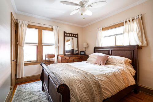 2555 72, Milwaukee WI 53219-2529 exterior