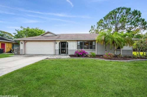 27983 Temple Terrace Dr, Bonita Springs, FL 34135-5742