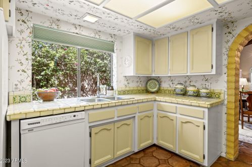 6839 17 Pl, Phoenix AZ 85086-5706 exterior