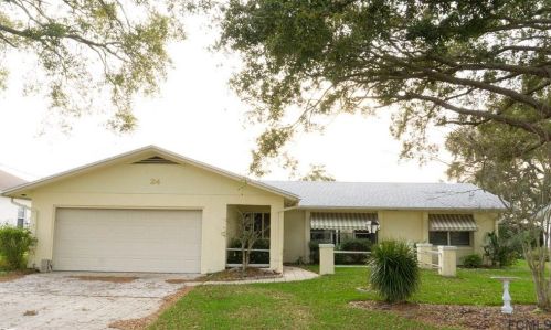 24 Cloverdale Ct, Palm Coast, FL 32137-8341