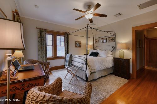 309 1 St, Tucson AZ 85705-7818 exterior