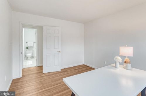 13931 Ruler Ct, Woodbridge VA  22193-3733 exterior