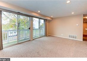 165 Kenwood Dr, Erial, NJ 08081-4204