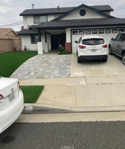 1847 Abbottson St, Long Beach, CA 90746-2901