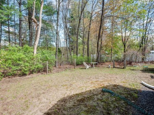 204 Dunstable Rd, Nashua NH  03062-2340 exterior