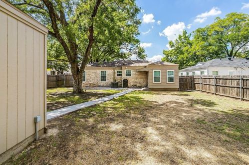 3623 Kell St, Fort Worth TX  76109-2817 exterior