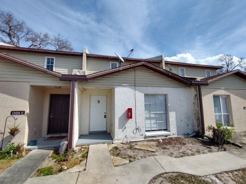 1300 Sylvia Ave, Brooksville, FL 34606-4252