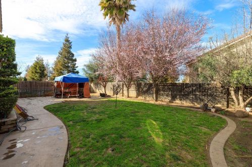 1241 Fawn Lily Dr, Grayson CA  95363-9089 exterior