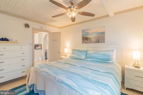 399 Bay Ave, Slaughter Beach DE  19963-4910 exterior