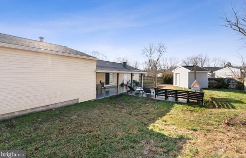 15108 Costa Dr, Woodbridge VA  22193-1647 exterior