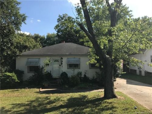 203 19th St, Kannapolis, NC 28081-2346