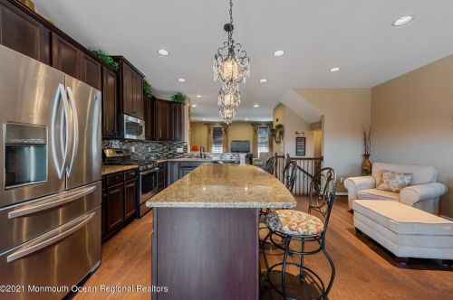 66 Kyle Dr, Tinton Falls NJ  07712-7536 exterior