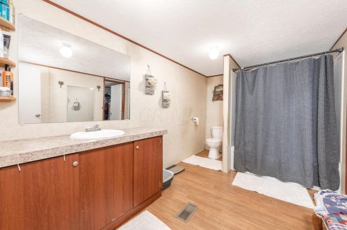 33175 Fields Rd, Richwood OH  43344-9504 exterior