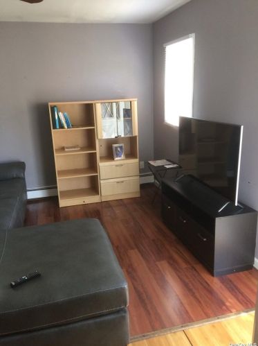 32 Aster Ave, Holtsville NY  11742-1703 exterior