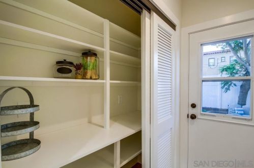 3124 Dumas St, San Diego CA 92106-1318 exterior