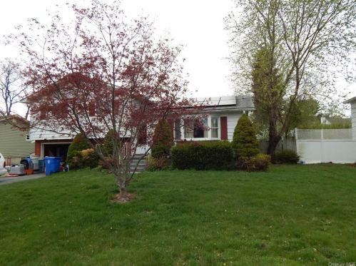 5 Allerton Ave, Middletown, NY 10940-6003