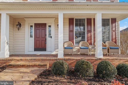 15609 Ryder Cup Dr, Haymarket VA  20169-6160 exterior