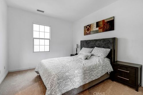 3027 Hampton Way, Ontario CA  91761-2631 exterior