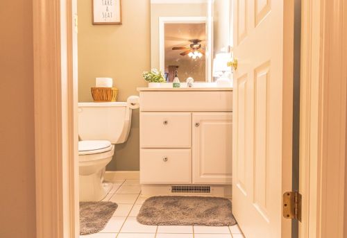 10641 Manor Dr, Dyer IN  46373-9119 exterior