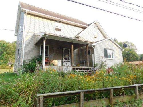 202 Fullerton Rd, Clarendon, PA 16313-4540
