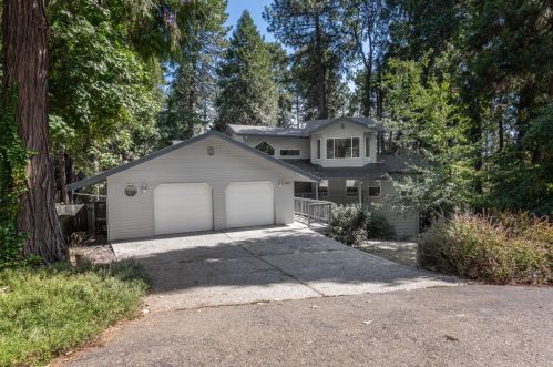 3174 Castlewood Cir, Pacific House, CA 95726-9556