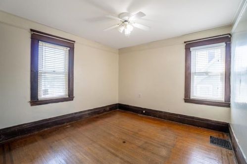 524 Pennsylvania Ave, Oakmont PA  15139-1561 exterior