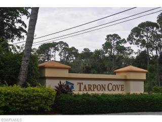 742 Mainsail Pl, Naples FL  34110-3619 exterior