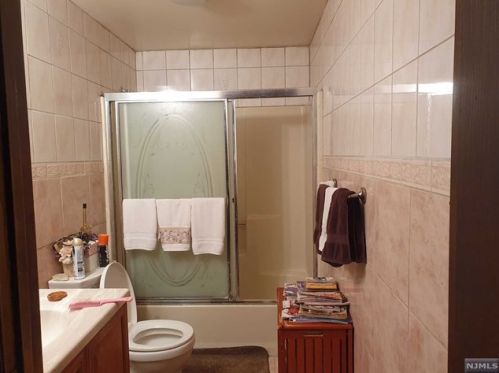 88 Rockland St, Paterson NJ 07501-2560 exterior